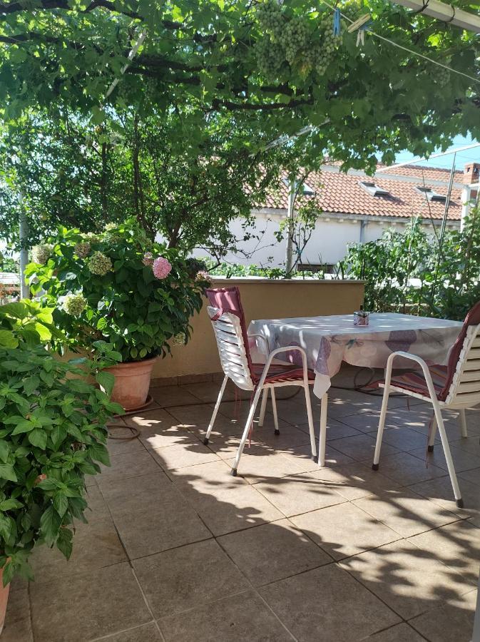 Guesthouse Anna Дубровник Екстериор снимка
