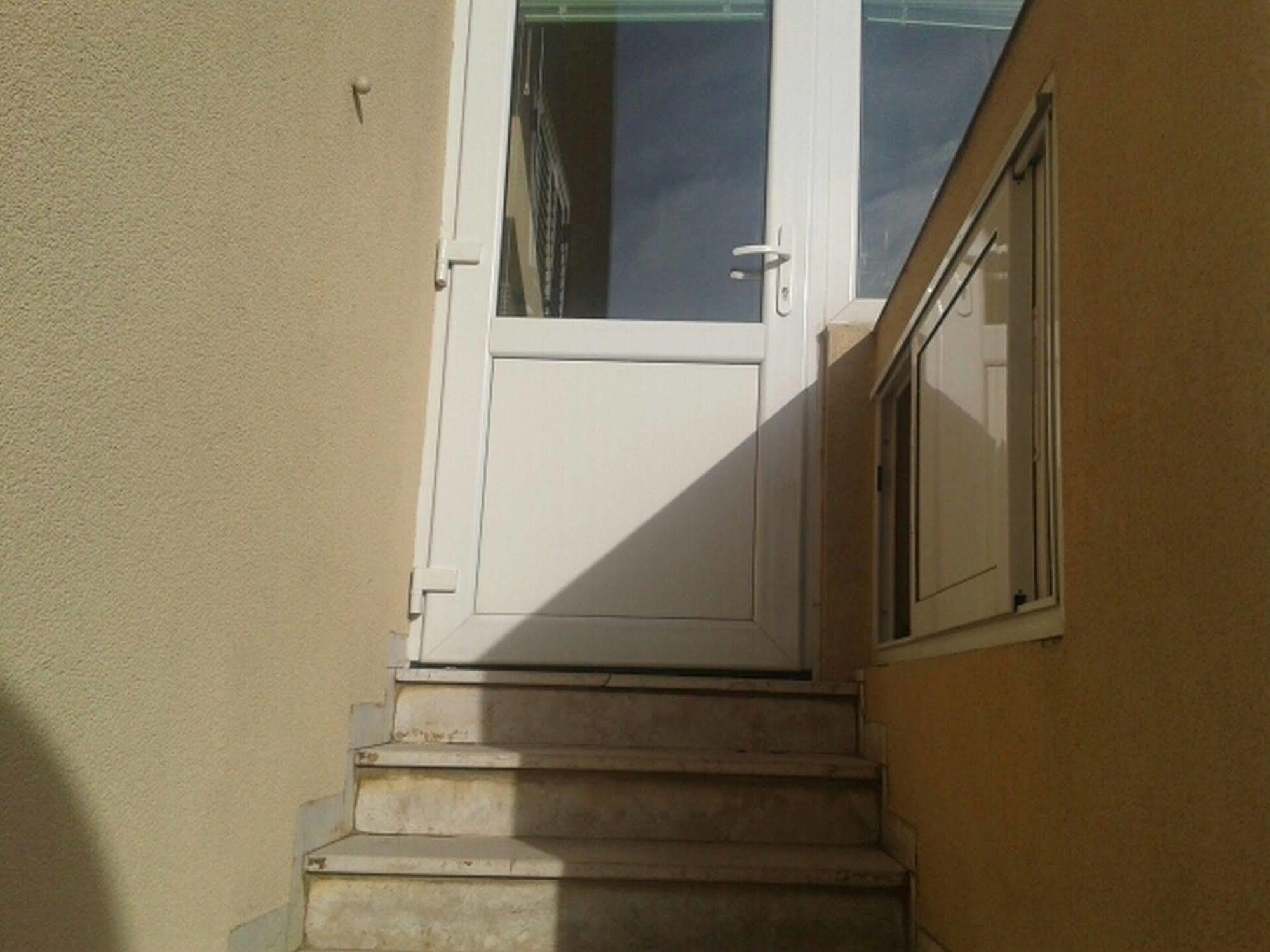 Guesthouse Anna Дубровник Екстериор снимка